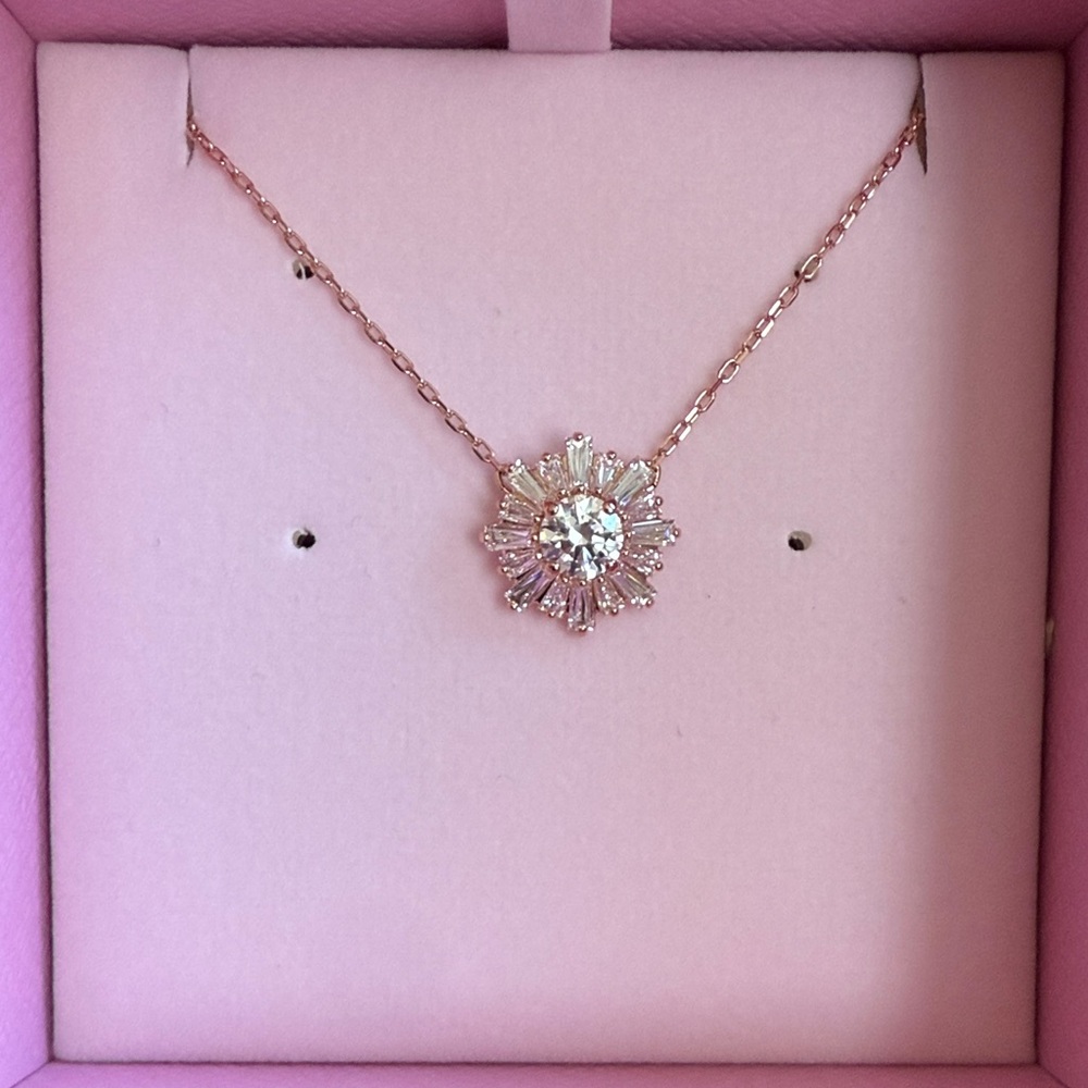 Swarovski Idyllia Necklace